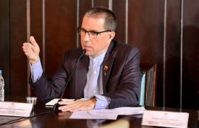 Diplomado para parlamentarios fortalece vínculo con el Poder Popular y la democracia comunal