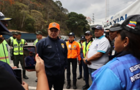 Ministro Cabello supervisa despliegue del operativo Semana Santa Segura en el país