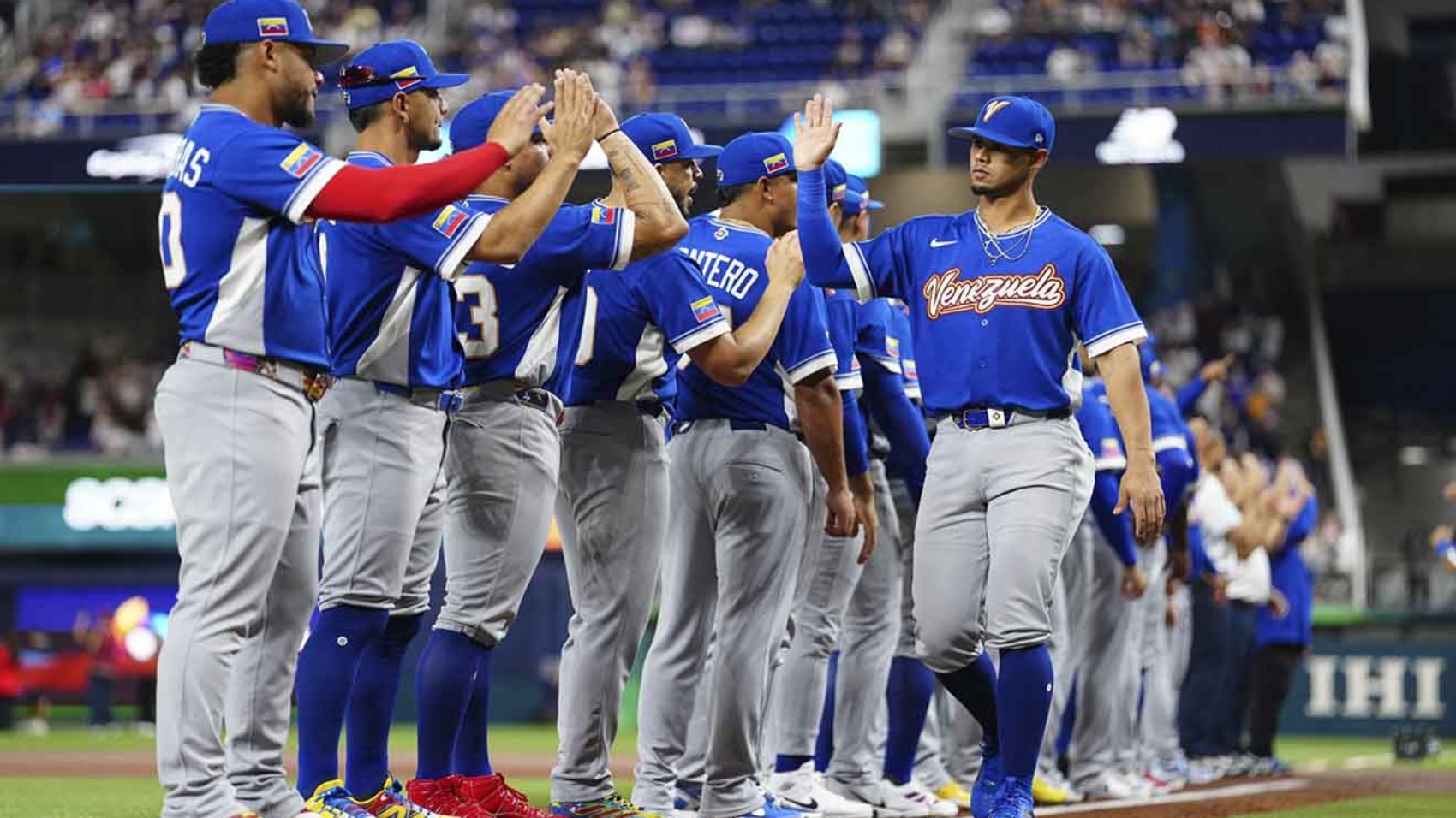 Venezuela enfrenta a Italia en el Clásico Mundial de Béisbol