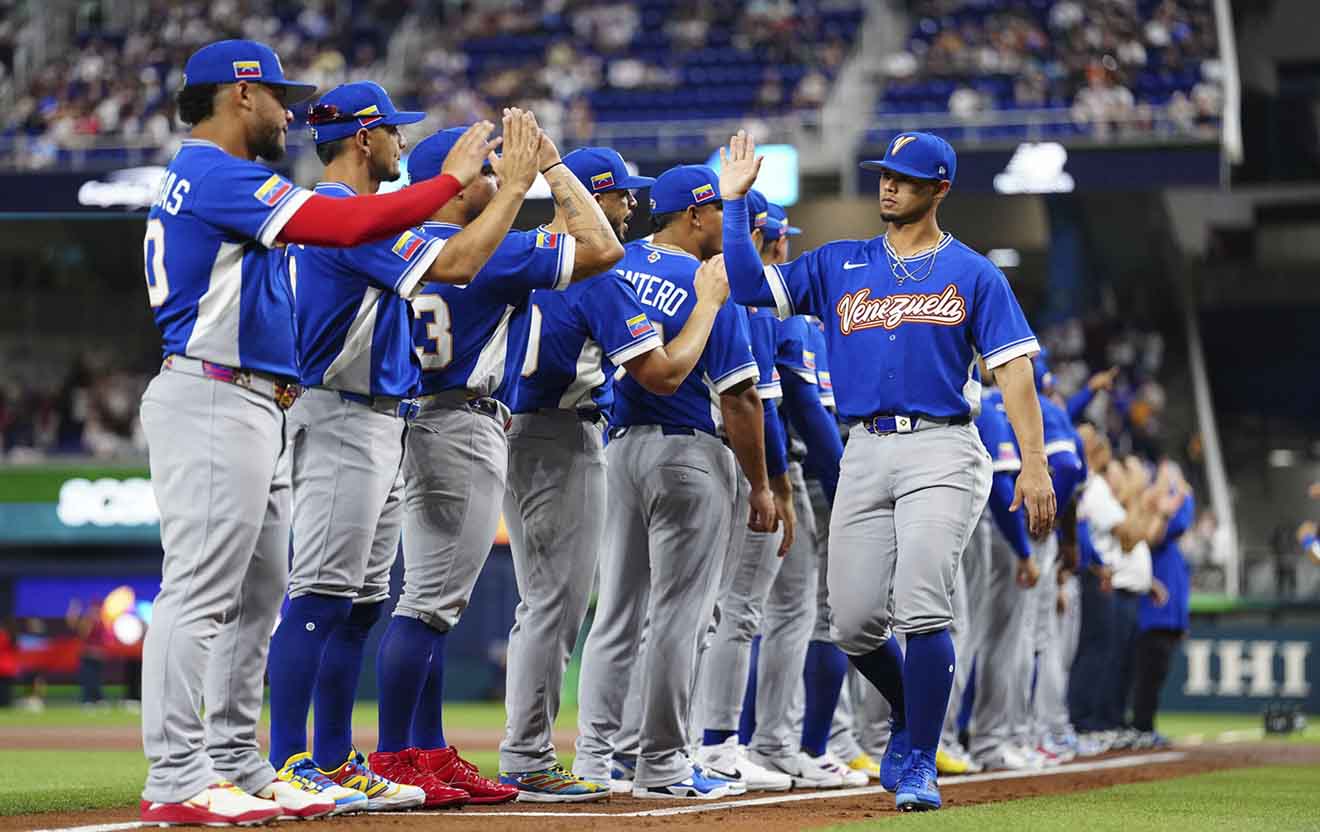 Venezuela enfrenta a Italia en el Clásico Mundial de Béisbol