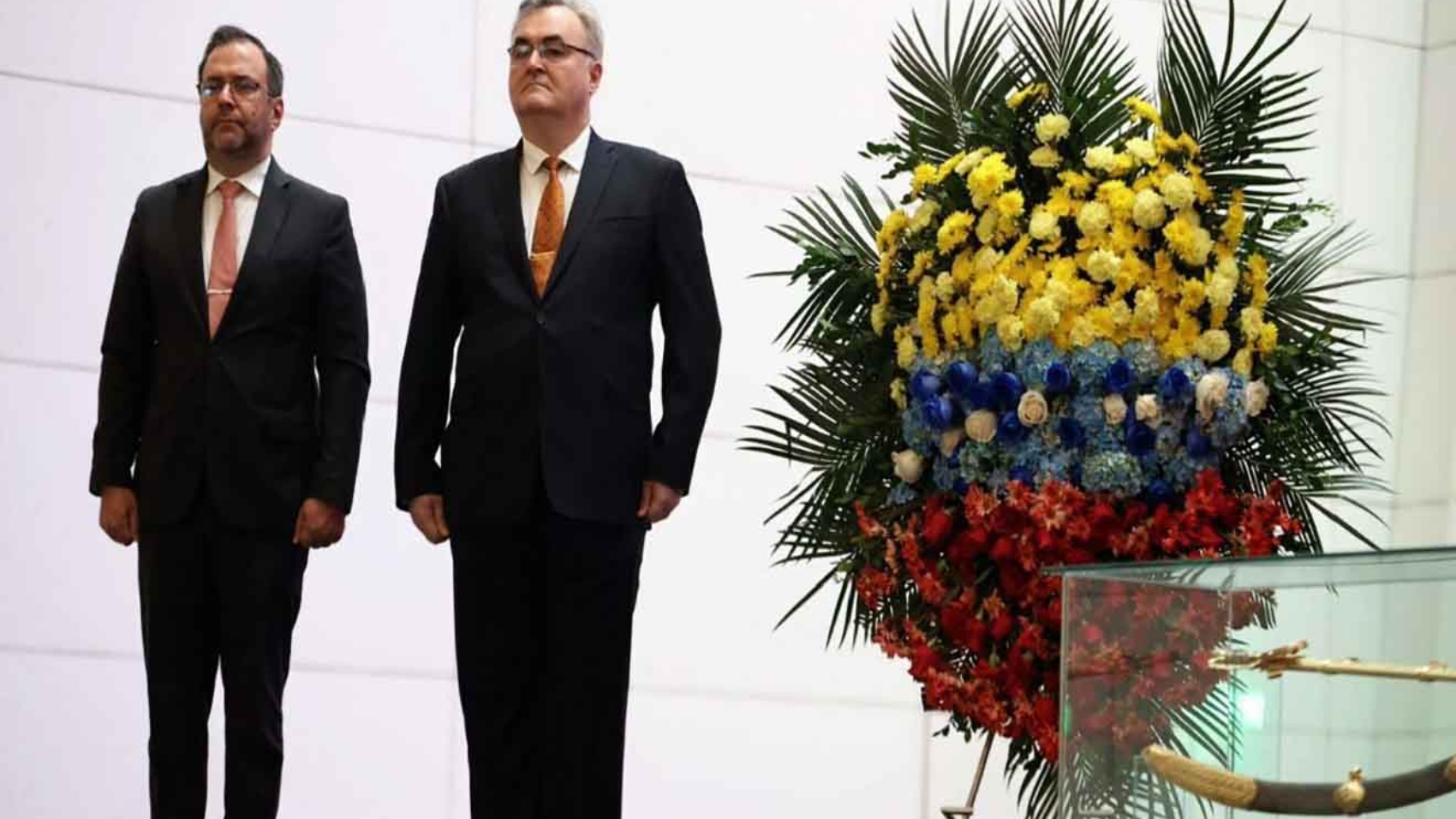 Venezuela y Rusia ofrendan a Bolívar para celebrar 81 años de lazos diplomáticos