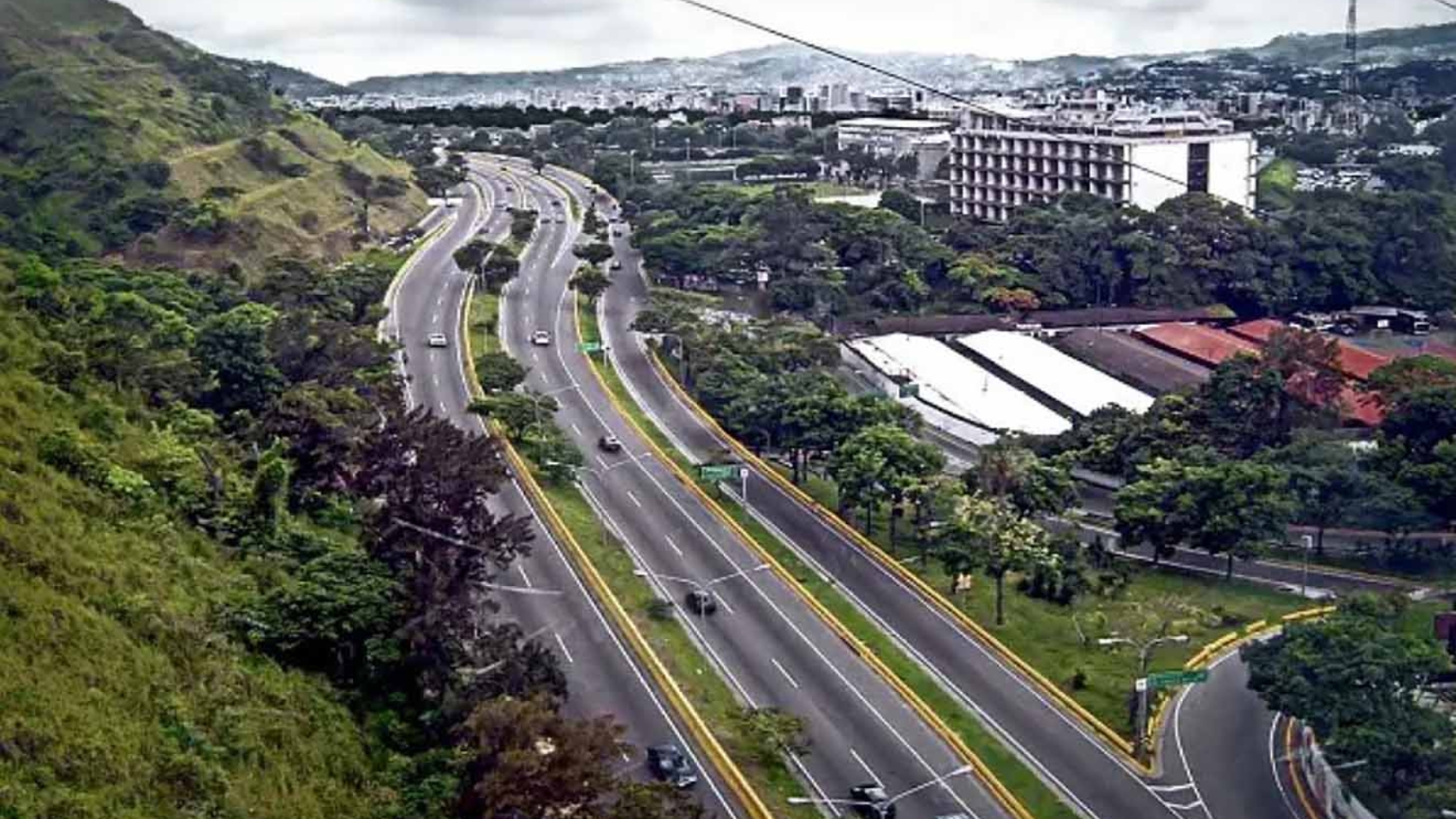 asfaltado en la Cota Mil
