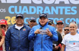 Ministro Cabello entregó 65 patrullas y 522 motos a Cuadrantes de Paz en Guárico