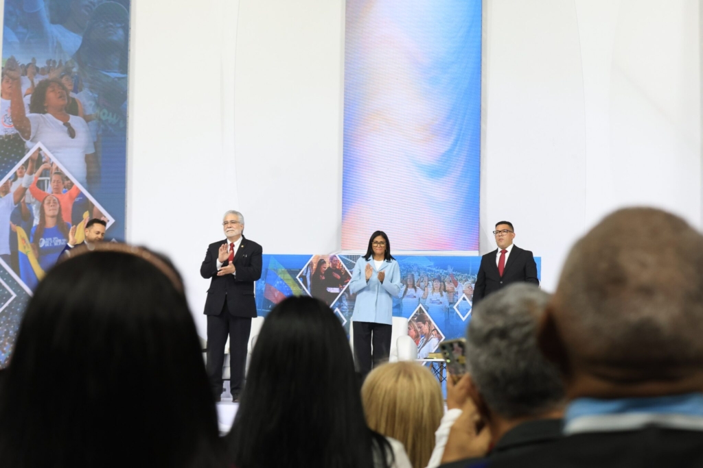 photo_5060082283922000853_w-2048x1365