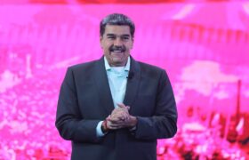Abogados del presidente Maduro exigen desestimar cargos por bloqueo ilegal a su defensa