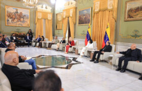 Ejecutivo Nacional recibe comunicación sobre consenso interreligioso por el diálogo en Venezuela