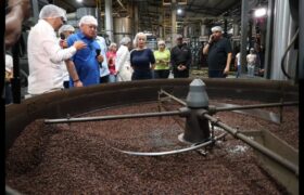 Ministro Cabello desde torrefactora Café Arauca: Voluntad del empresariado es clave para que las cosas salgan bien