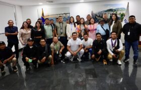 Ministra Daniella Cabello evalúa proyectos ecoturísticos de la Gran Sabana