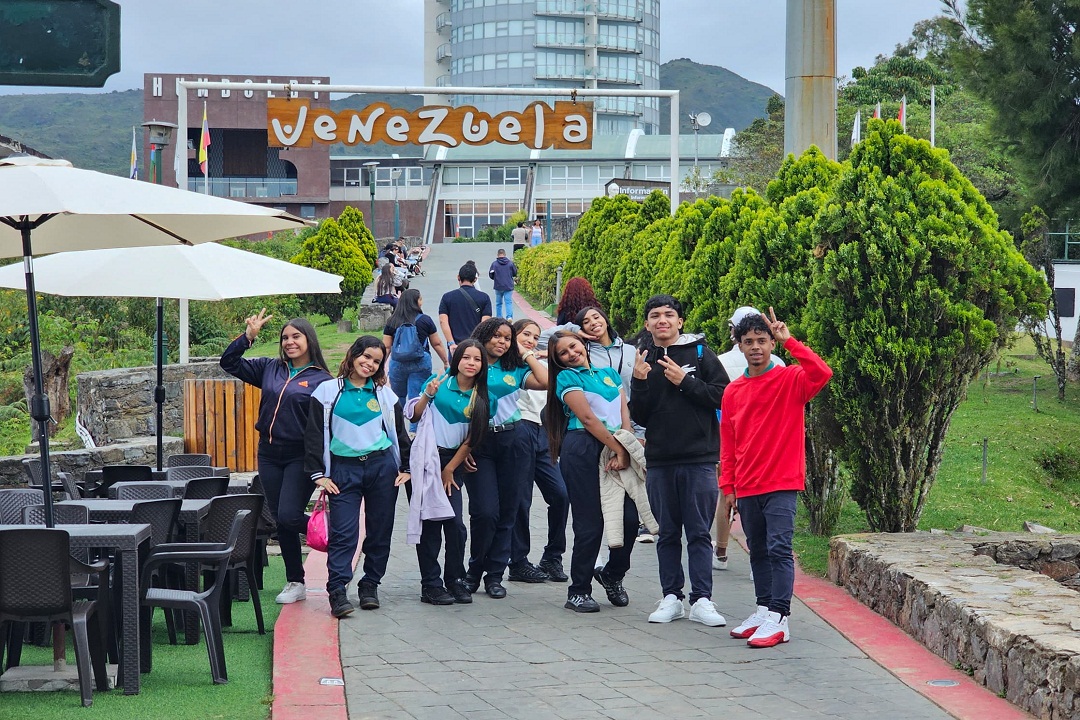 418d34b6e5a3e0ae7d648b03e14d5a16ed0a373c2ffd46ff7c562c20bd8e0591