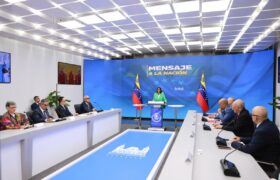 Presidenta (E) Delcy Rodríguez anuncia instalación de Comisión para el Diálogo Laboral