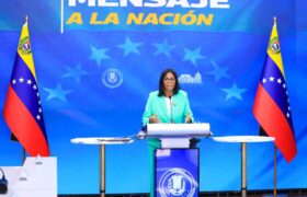 Presidenta (E) Delcy Rodríguez: «Debemos construir una nueva institucionalidad del Estado»