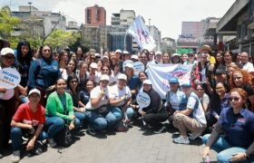 Mujeres se movilizan en Caracas contra el odio y en defensa de la dignidad nacional