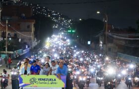 La Guaira recibe la peregrinación nacional por la paz y el cese de las sanciones