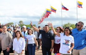 Gobernador Víctor Clark: Delcy Rodríguez lleva la voz de la paz y defensa de Venezuela