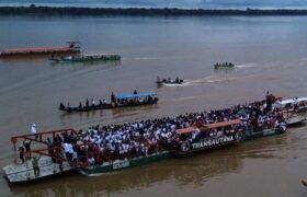 Amazonas realiza peregrinación acuática por una Venezuela libre de sanciones