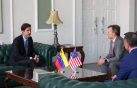 Venezuela recibe al nuevo Encargado de Negocios de EE.UU. para fortalecer las relaciones