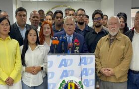 Acción Democrática exige levantamiento total de sanciones y promueve seguridad jurídica para la inversión