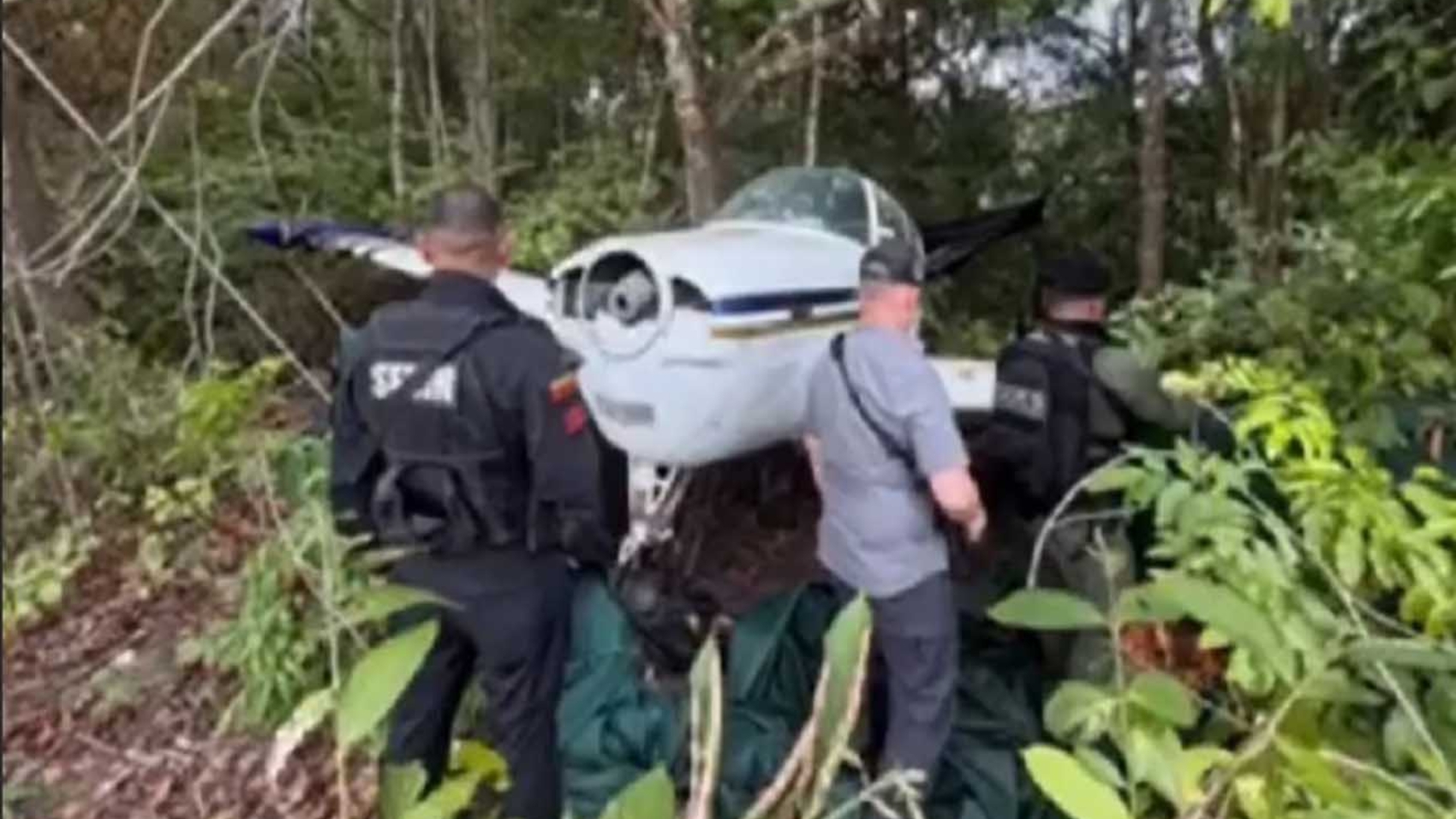 Autoridades venezolanas destruyen aeronave vinculada al narcotráfico en el estado Apure