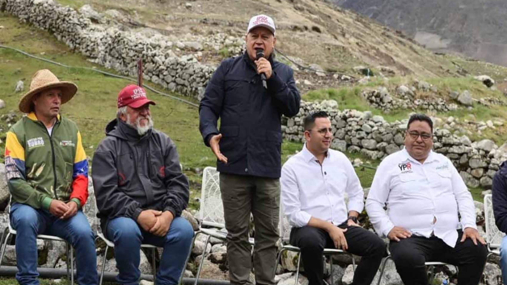 Cabello se comprometió con productores y campesinos de Mérida de intensificar la lucha contra el contrabando