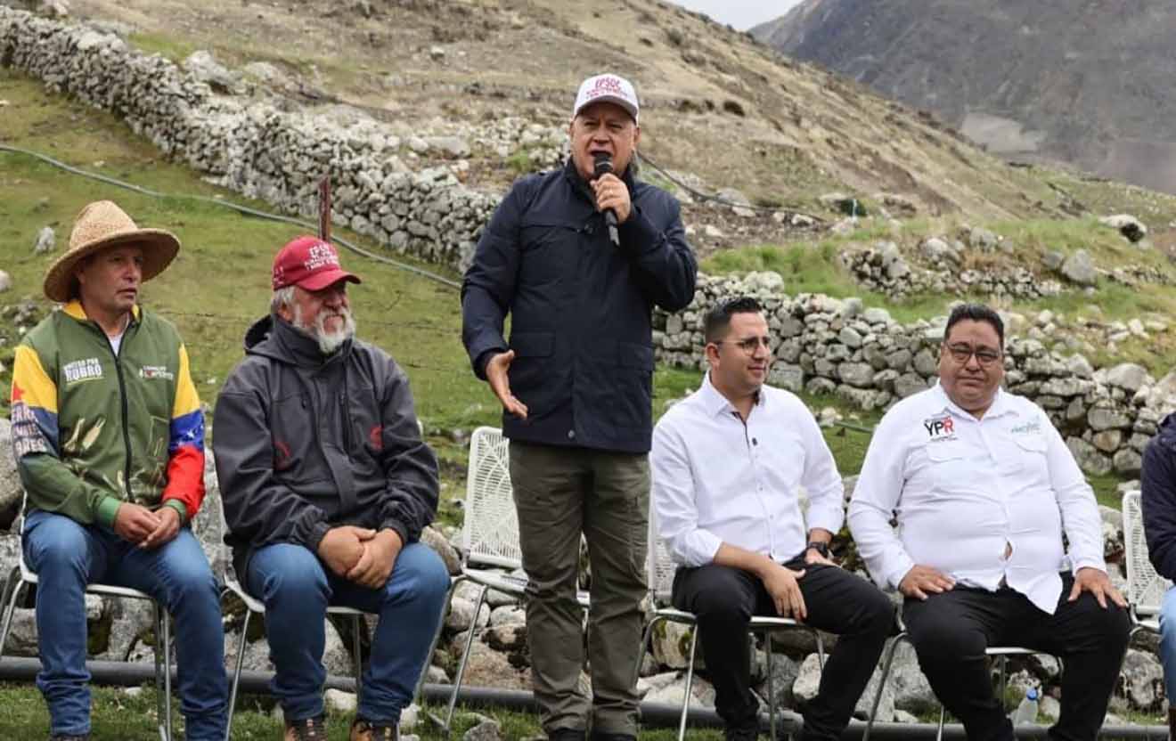 Cabello se comprometió con productores y campesinos de Mérida de intensificar la lucha contra el contrabando