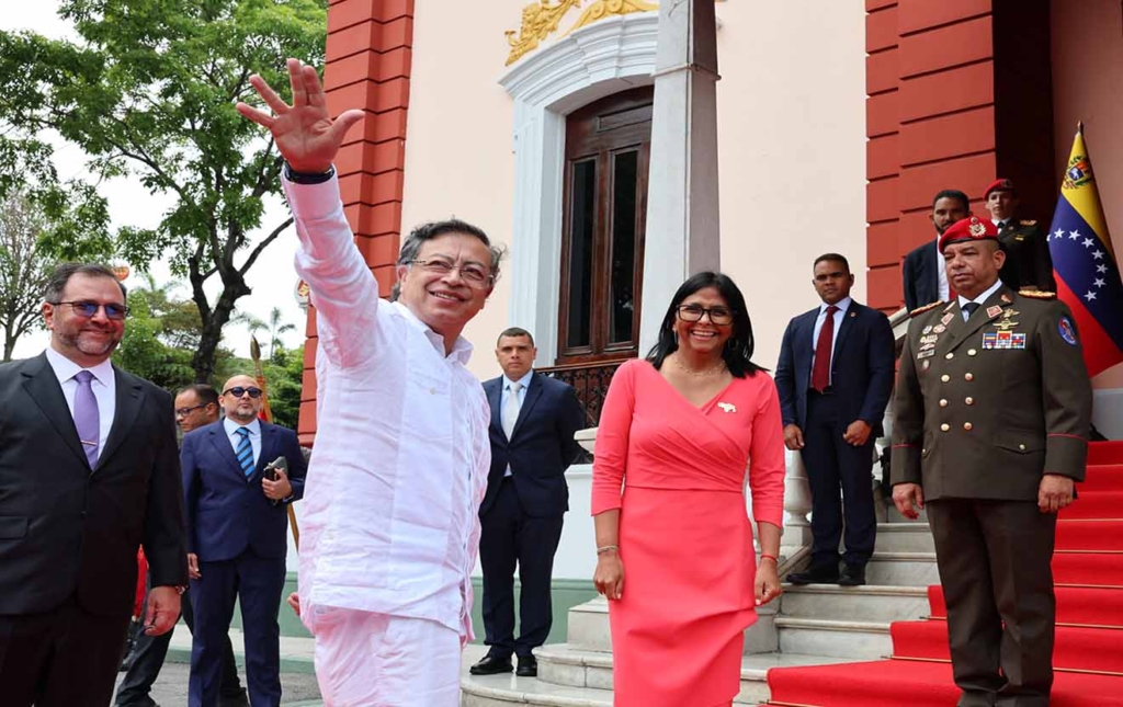 Delcy Rodríguez - Gustavo Petro
