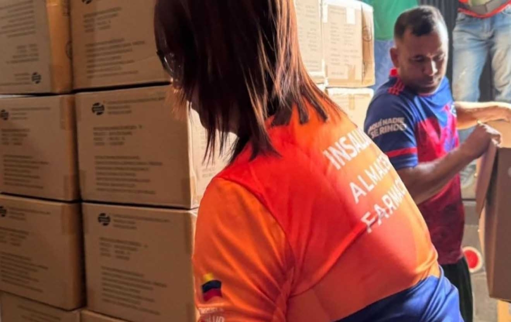 Gobierno Bolivariano entregó lote de insumos médicos en la Ciudad Hospitalaria Doctor Enrique Tejera de Valencia