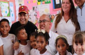 Gobierno Bolivariano adelanta recuperación de planteles en la Guayana Esequiba