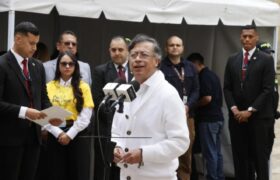 Petro denuncia intento de fraude electoral