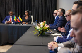 Venezuela y Grenada fortalecen lazos de cooperación bilateral en materia de energía, agricultura, educación y comercio