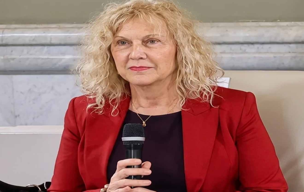 Ministra Ana María Sanjuán condena agresiones contra Delcy Rodríguez y las califica de misoginia y violencia verbal copia