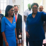 Nace la unidon económica y comercial entre Barbados y Venezuela