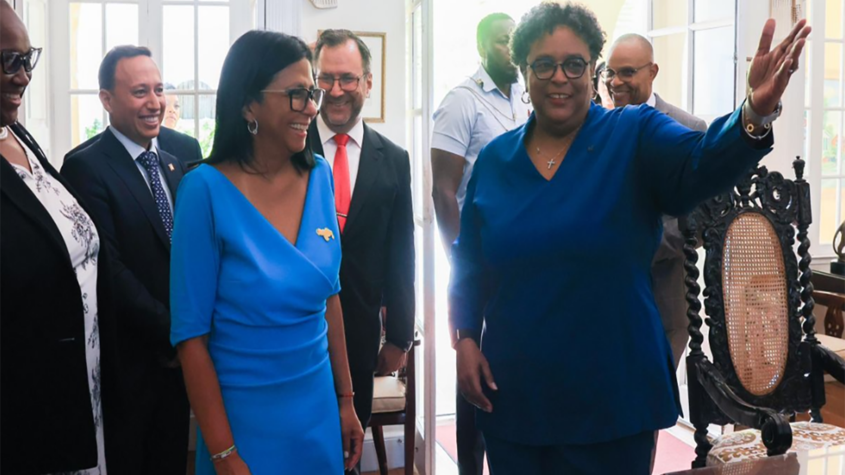Nace la unidon económica y comercial entre Barbados y Venezuela