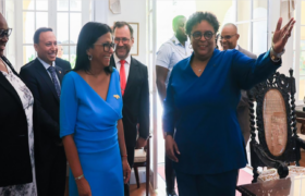 Presidenta encargada: Hemos invitado a Barbados a invertir en nuestros campos de petróleo y gas