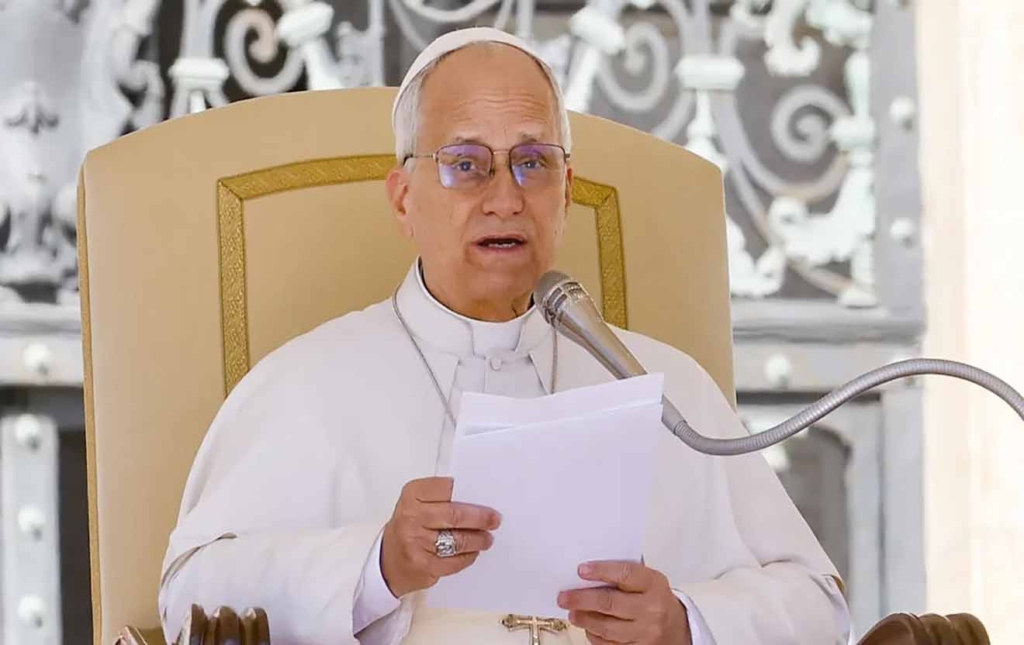 Papa León XIV acoge con satisfacción y esperanza anuncio de tregua en Medio Oriente copia