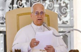 Papa León XIV acoge con esperanza anuncio de tregua en Medio Oriente