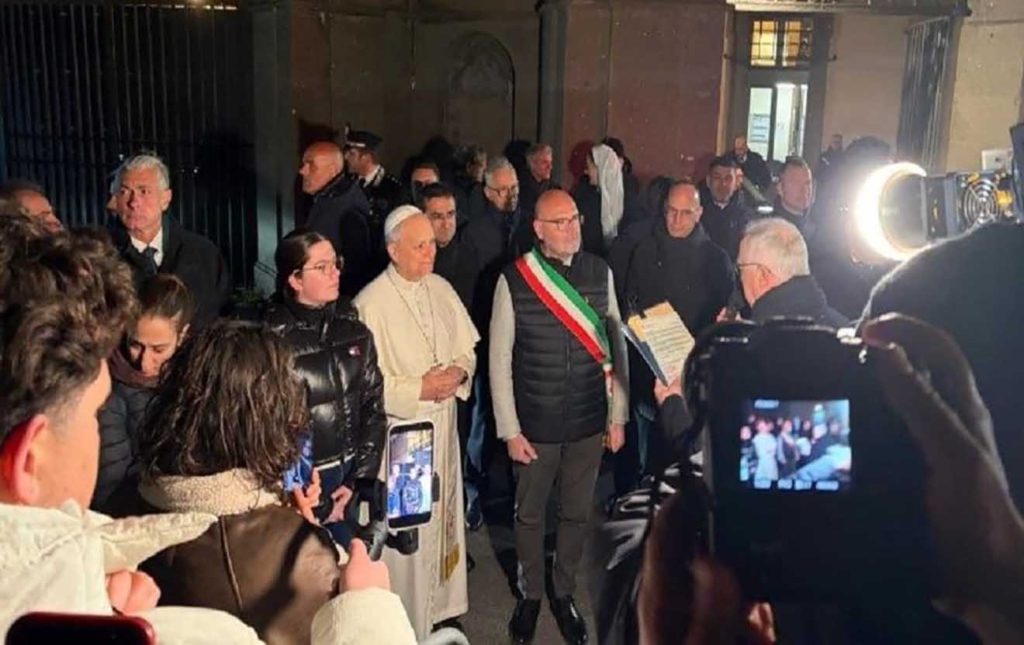 Papa León XIV pide reducir la violencia que genera odio en el mundo