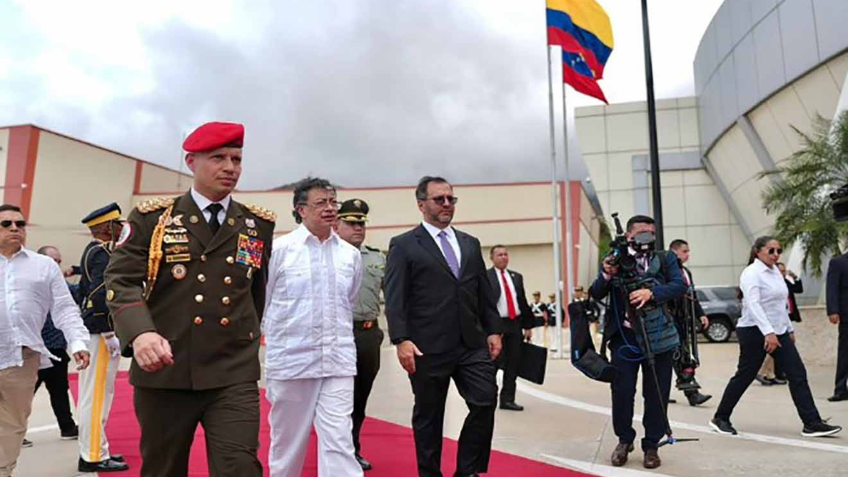 Petro arriba a Venezuela para fortalecer agenda de cooperación bilateral