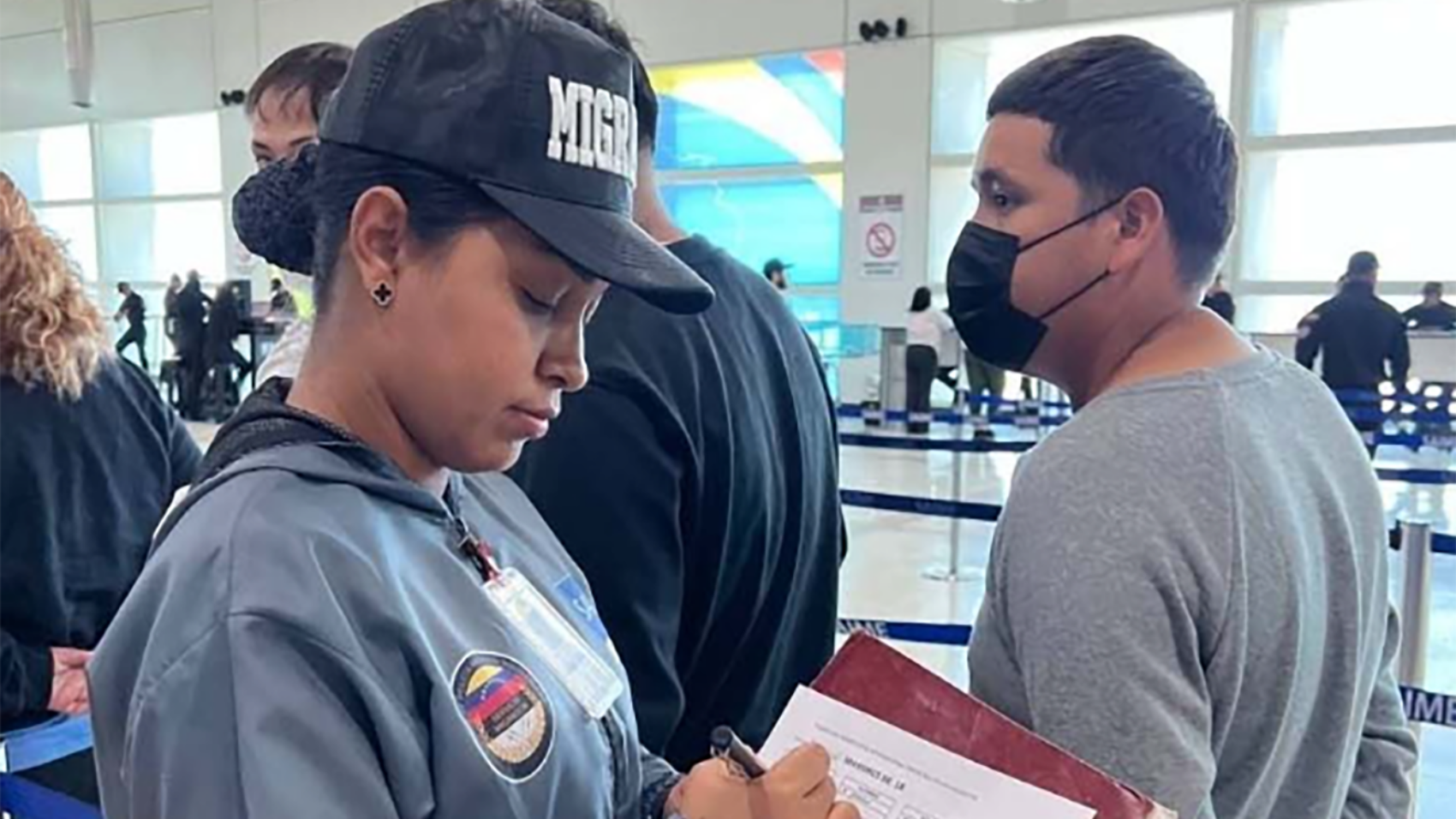 Retornan 168 venezolanos en el vuelo 131 de la Gran Misión Vuelta a la Patria