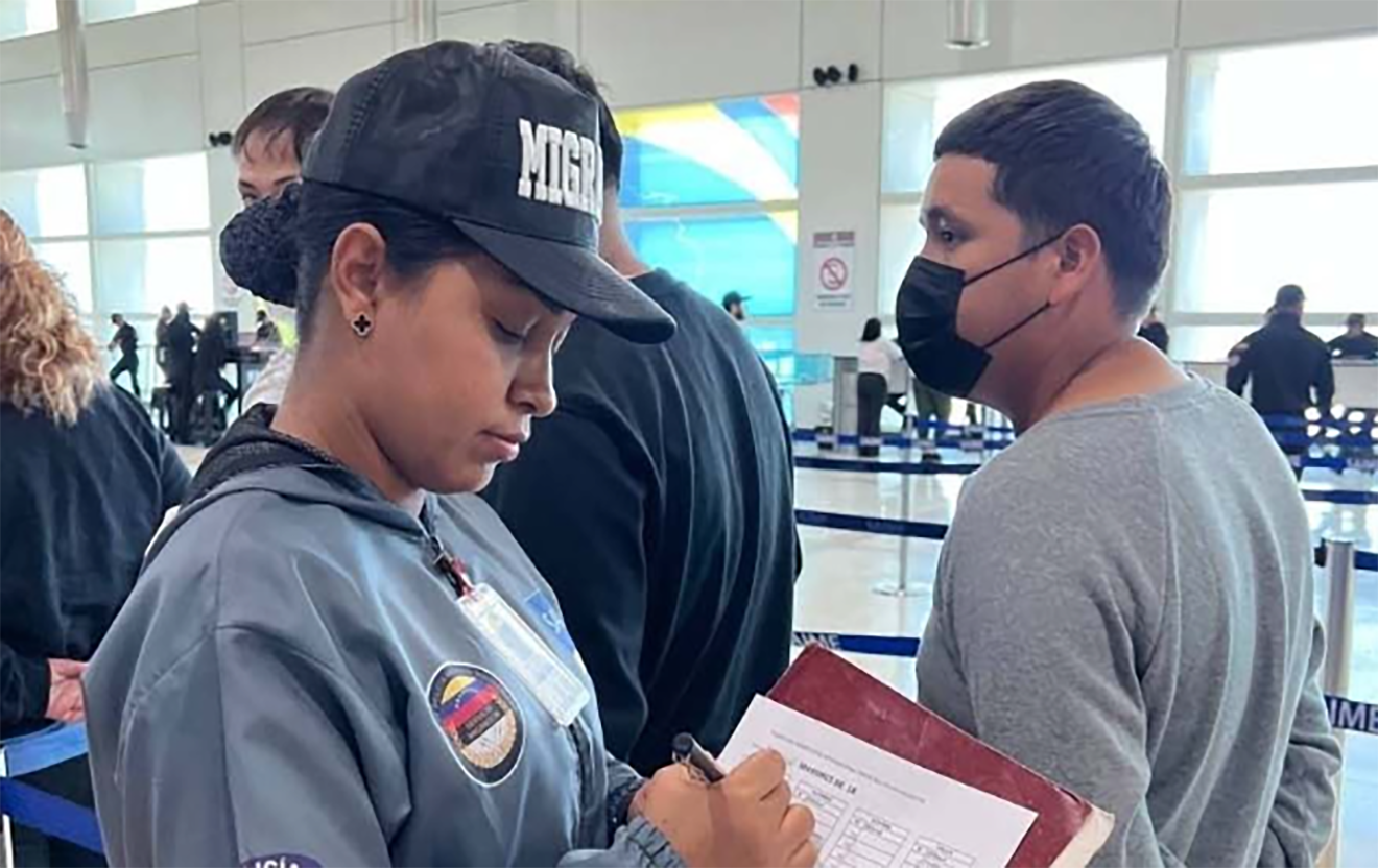 Retornan 168 venezolanos en el vuelo 131 de la Gran Misión Vuelta a la Patria