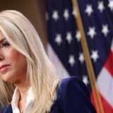 Trump destituye a la fiscal general