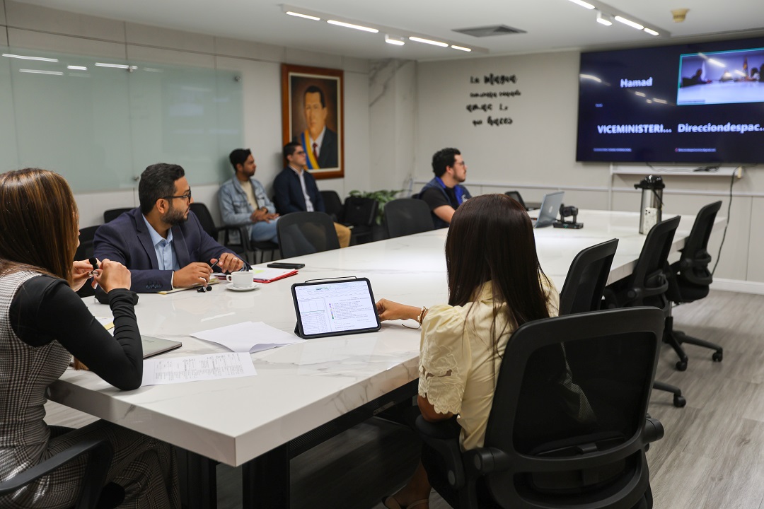 c450c74d5a007f9f564fb7e3273f91ae86a04f8c21e23ecdf4dc3e2672f363ff