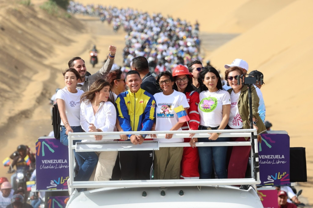 photo_5134244265906080832_w-2048x1365