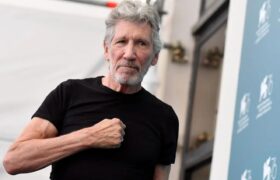 Roger Waters exige libertad de presidente Maduro y Cilia Flores en Brooklyn