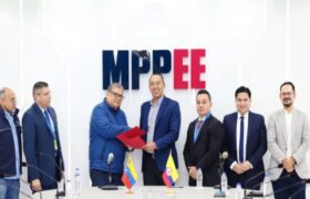Venezuela y Colombia reactivan conexión eléctrica binacional