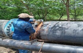 Gobierno Bolivariano repara tubería para garantizar el servicio de agua potable en La Guajira