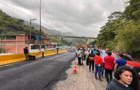 Gobierno nacional activó plan de asfaltado en la Petare-Guarenas