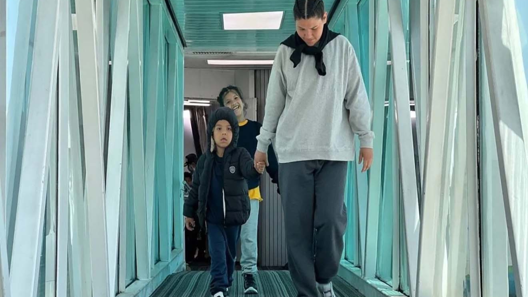 156 migrantes venezolanos arribaron a Venezuela a través de la Gran Misión Vuelta a la Patria copia