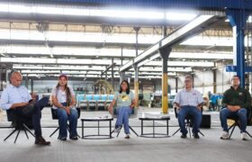 Presidenta (E) Delcy Rodríguez lideró encuentro con sectores productivos en Bolívar
