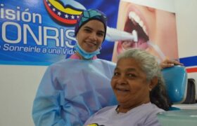 Entregadas 200 prótesis dentales en parroquia Antímano de Caracas
