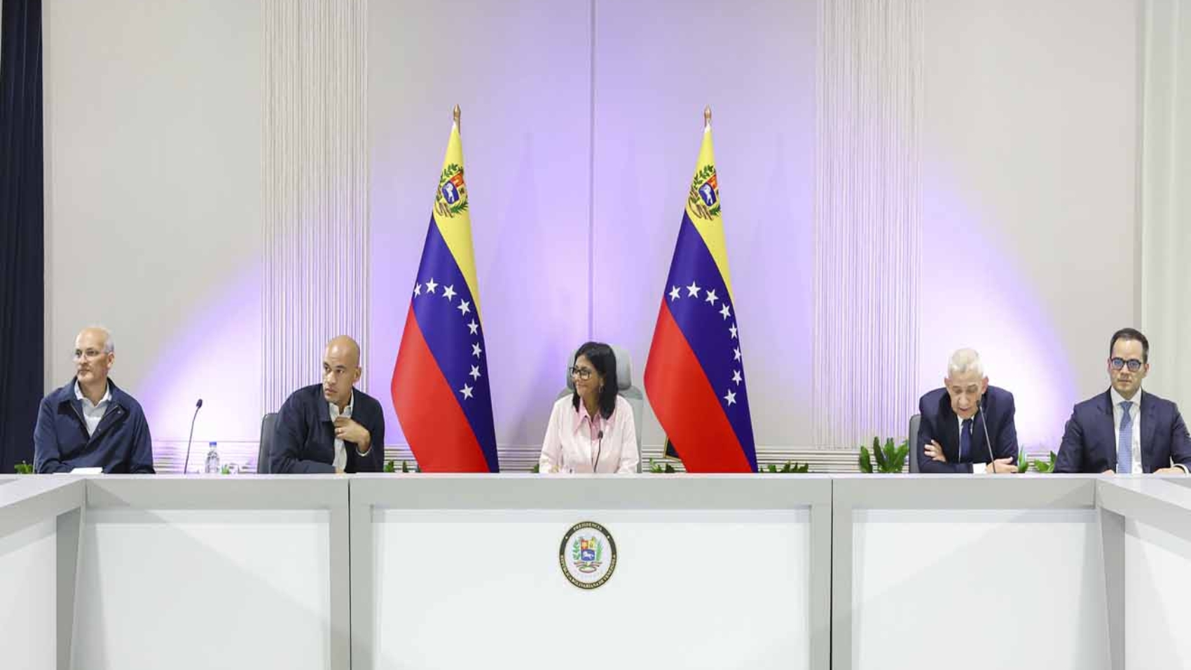Delcy Rodríguez lideró Mesa de Diálogo Nacional para el renacer de Venezuela